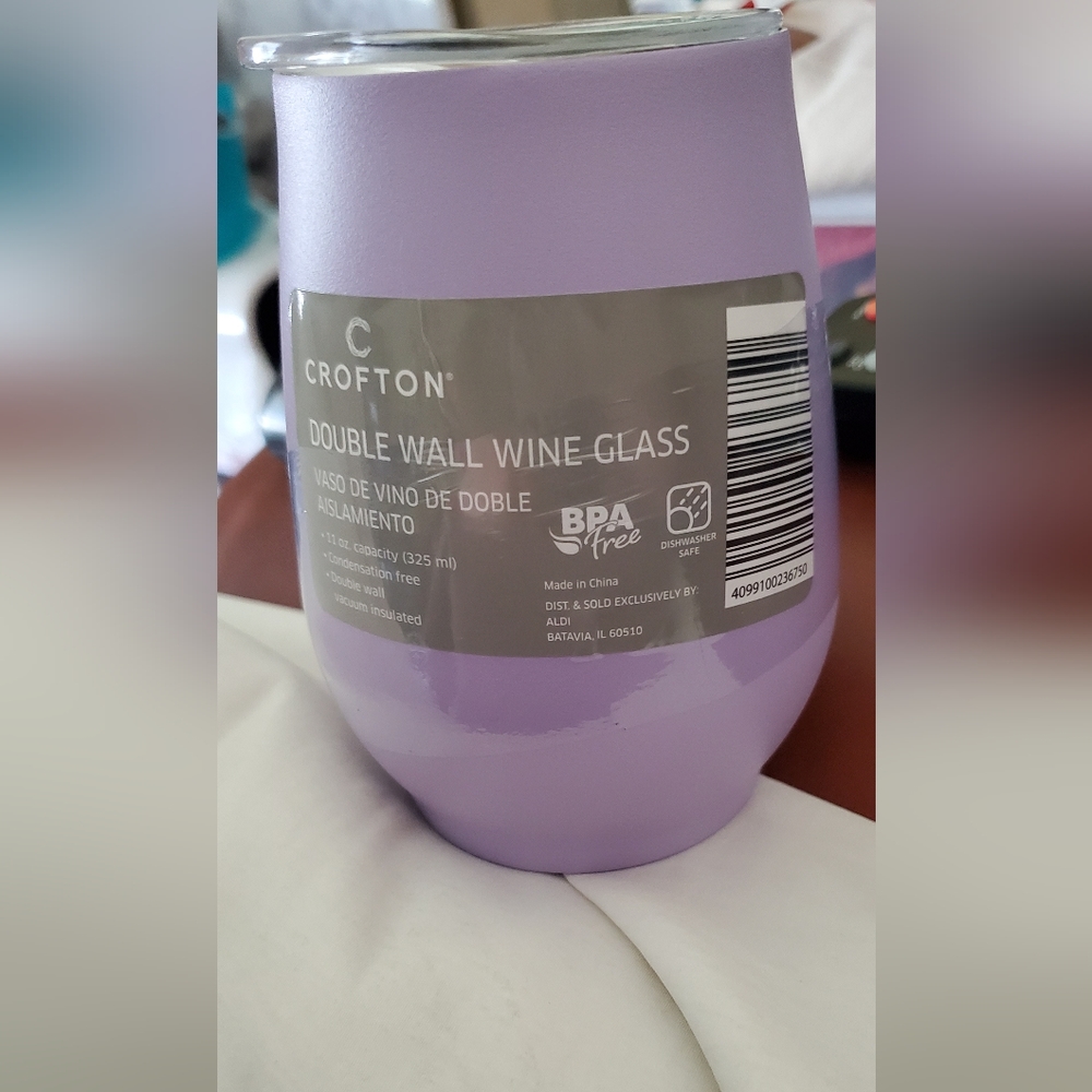 Crofton Double Wall Vacuum Insulated Wine Glass 11 oz. Purple New